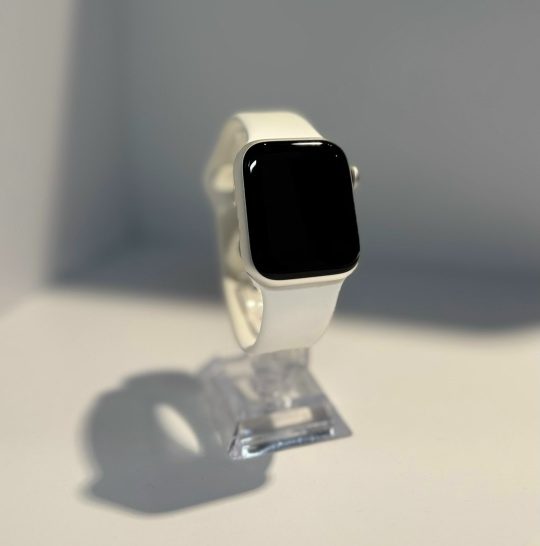 Apple Watch SE 40mm Starlight